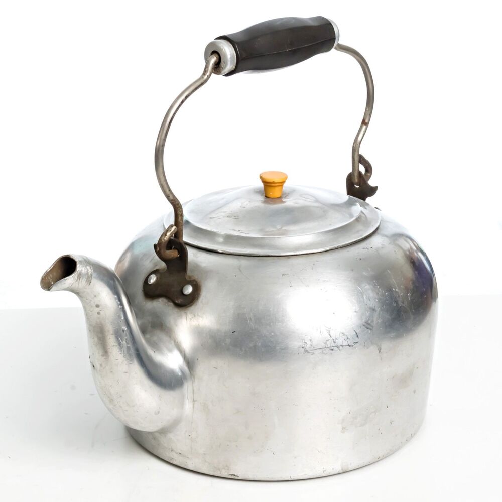 Vintage Large Wear-Ever No. 906 Aluminum 4 Qt  Kettle With Folding Handle